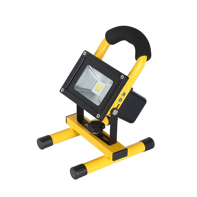 battery powered flood light