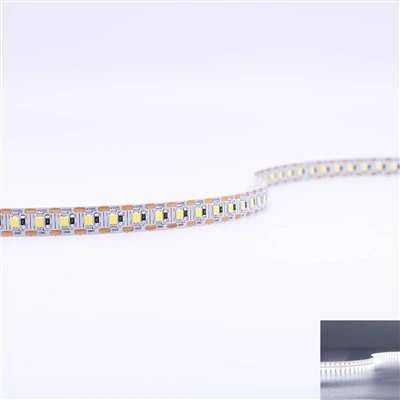 LED pásek 12V ve studené bílé barvě