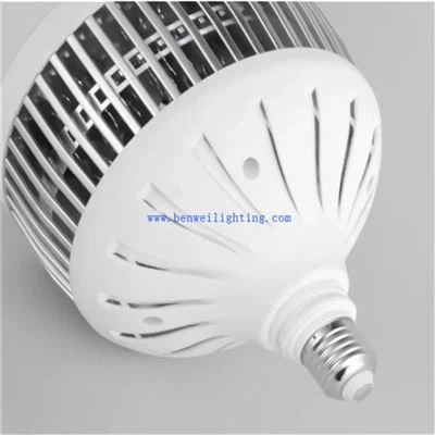 2700K hliníková žebrová LED žárovka s ventilátorem