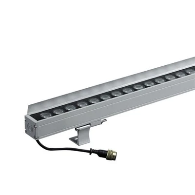 Zapuštěné lineární LED osvětlení na stěnu