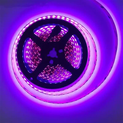 Solární LED páskové světlo
